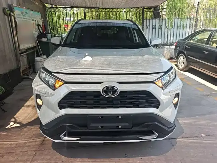 RAV4 Rongfeng 2022 2.0L CVT Two-Drive Fashion Edition 3