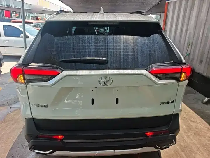 RAV4 Rongfeng 2022 2.0L CVT Two-Drive Fashion Edition 6