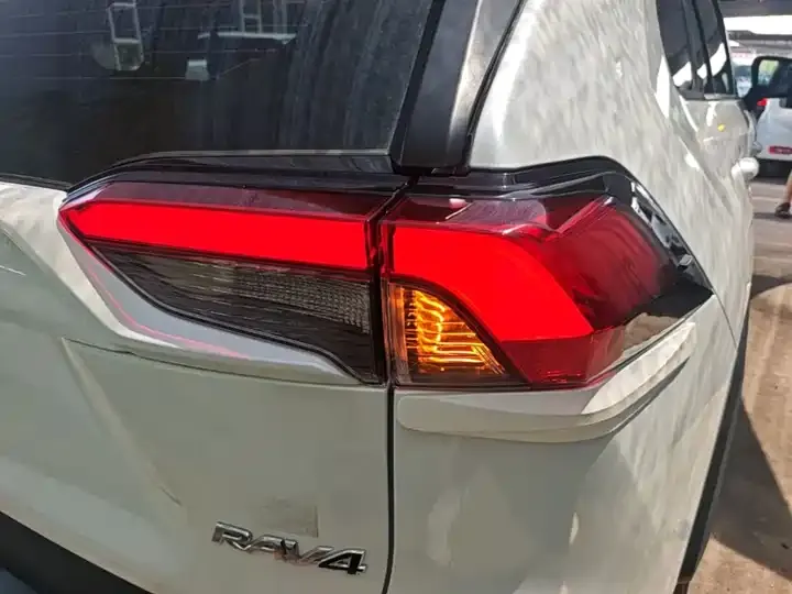 RAV4 Rongfeng 2022 2.0L CVT Two-Drive Fashion Edition 8