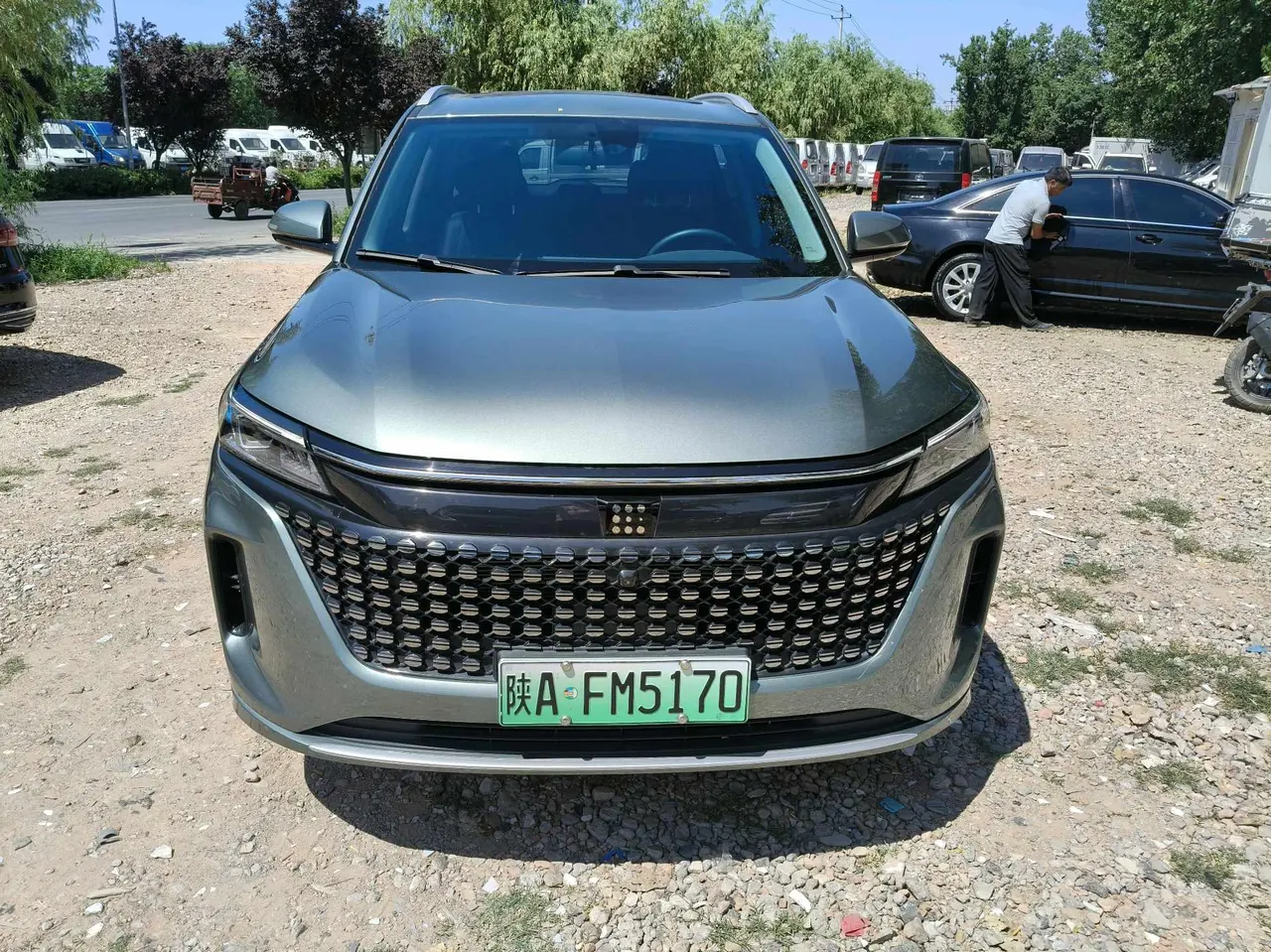 LanDian 2024 LanDian E5 1.5 stepless glory version 100KM exclusive 7-seat automatic gear 2