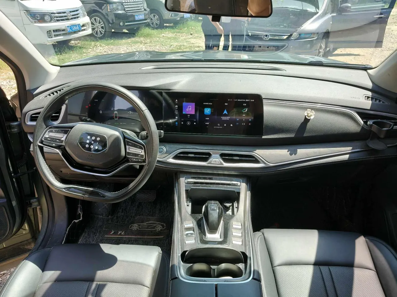 LanDian 2024 LanDian E5 1.5 stepless glory version 100KM exclusive 7-seat automatic gear 7