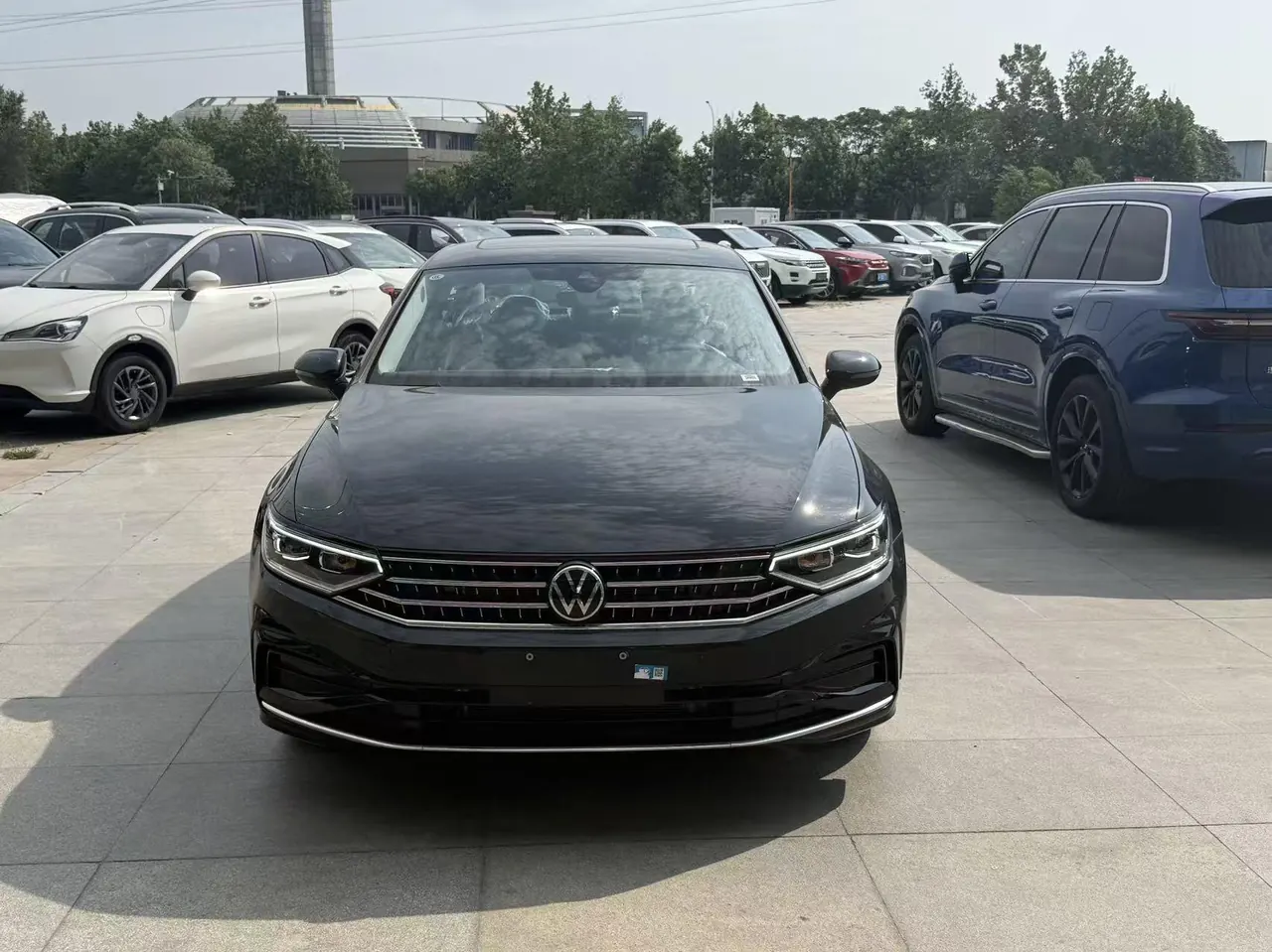 Volkswagen 2026 Magotan 2.0TSI 380TSI 30 million selected luxury automatic gear - View 1
