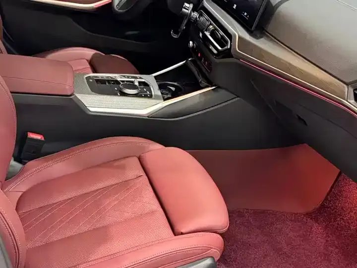 BMW 3 Series 2023 model 325i M Sport Package 4