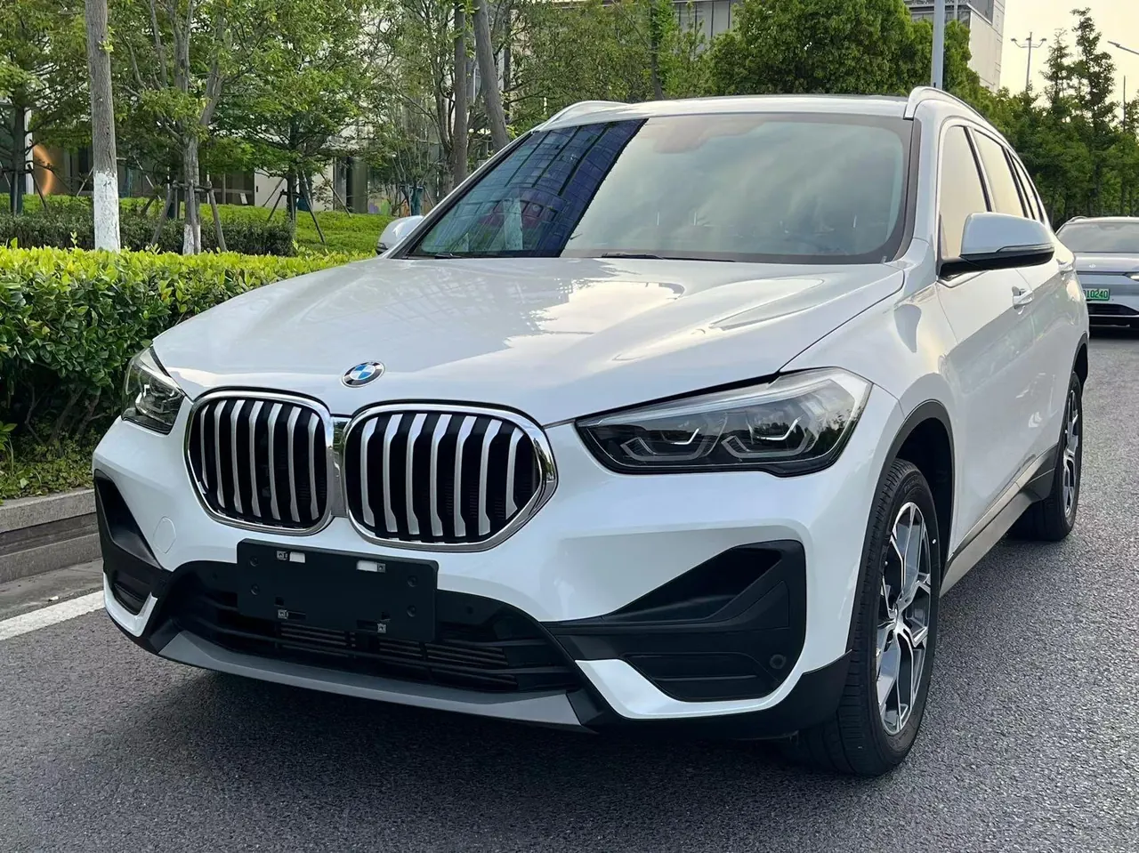 BMW 2022 X1 sDrive25Li 2.0T Leading Automatic Gear - View 1