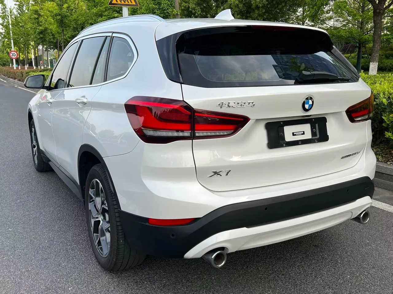 BMW 2022 X1 sDrive25Li 2.0T Leading Automatic Gear 8