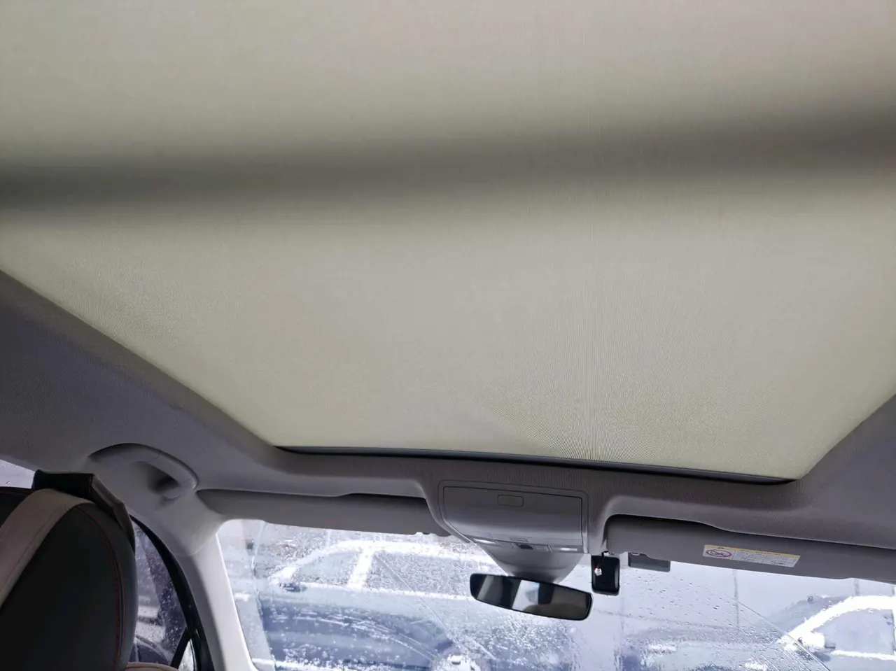 Volkswagen 2022 Tiguan L R-Line 2.0TSI 330TSI Two-Drive R-Line Ultimate Automatic Gear 4