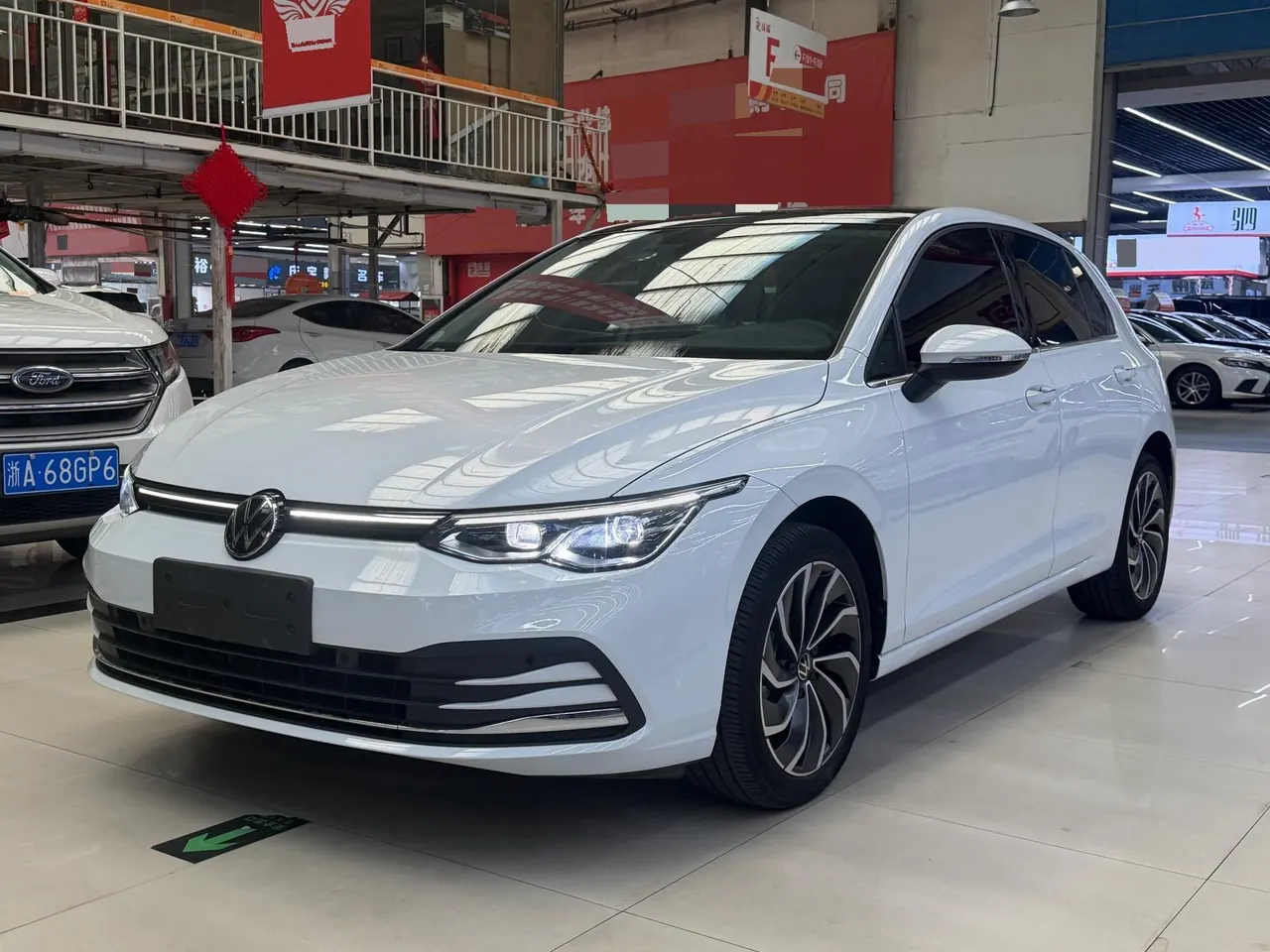 Volkswagen 2023 Golf 8 PRO 1.4TSI 280TSI (facelift) automatic transmission - View 1