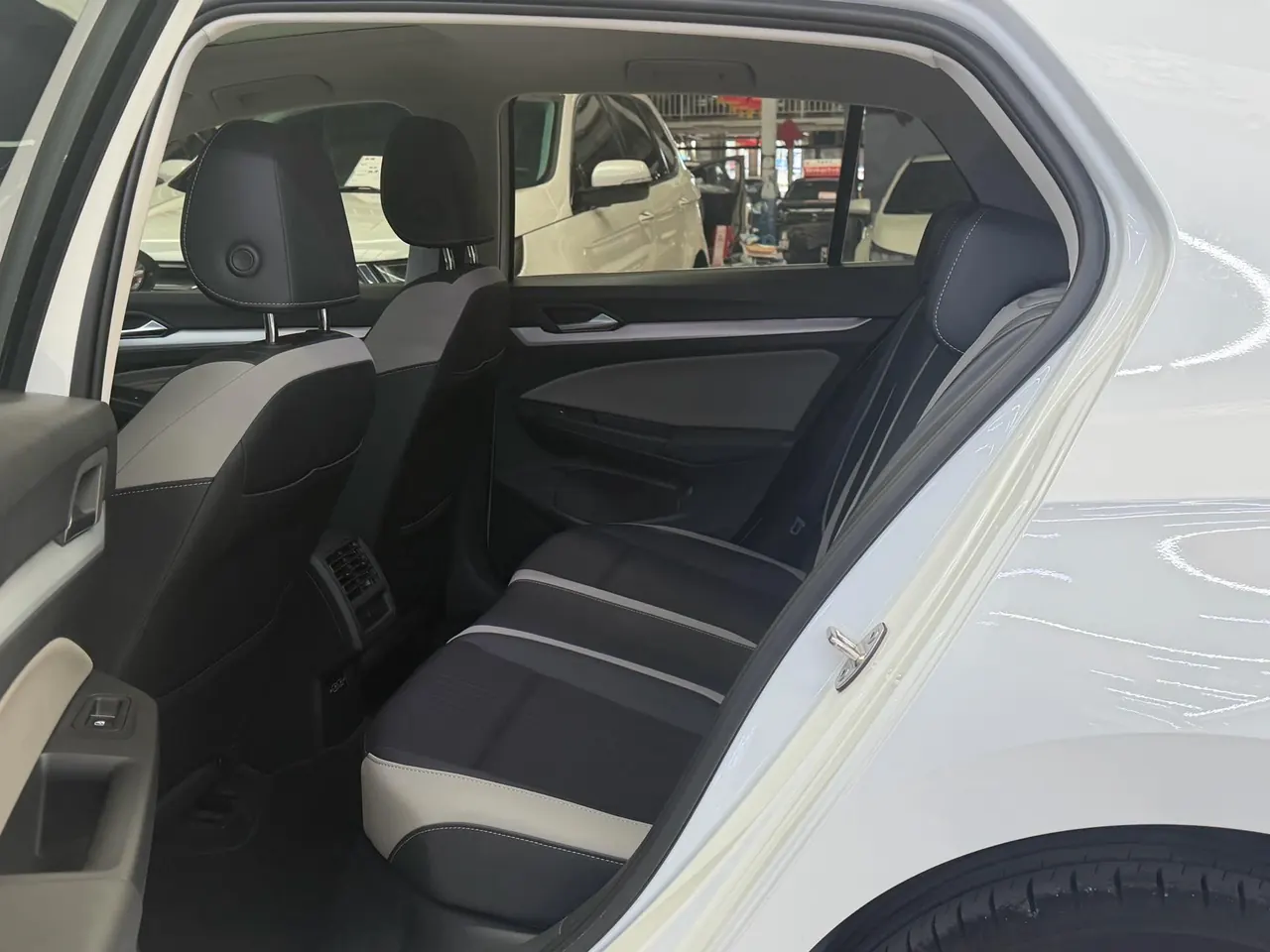 Volkswagen 2023 Golf 8 PRO 1.4TSI 280TSI (facelift) automatic transmission 6