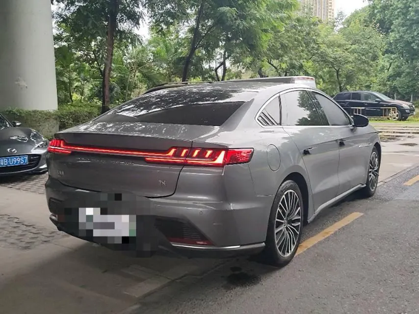 BYD 2020 Han Super Long Endurance Deluxe Automatic Transmission 3