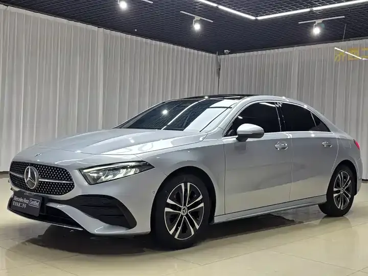 Mercedes Benz Class A 2024 A 200 L Dynamic - View 1