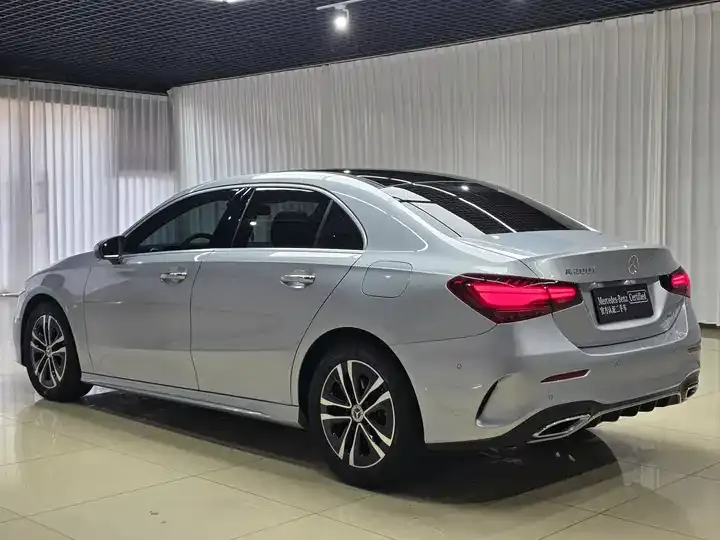 Mercedes Benz Class A 2024 A 200 L Dynamic 6