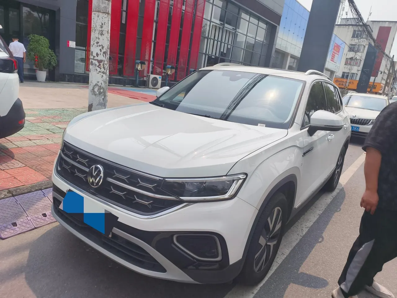 Volkswagen 2024 Tanyue 1.5TSI 300TSI Two-Drive Luxury Plus Advanced Edition Automatic Gear - View 1