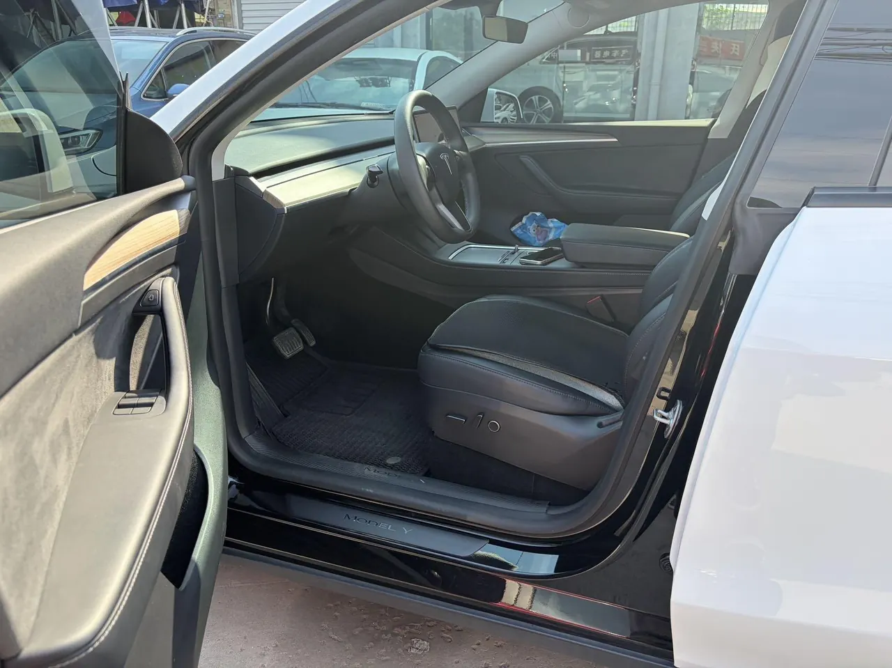 Tesla 2022 Model Y rear-wheel drive version (facelift) automatic gear 6