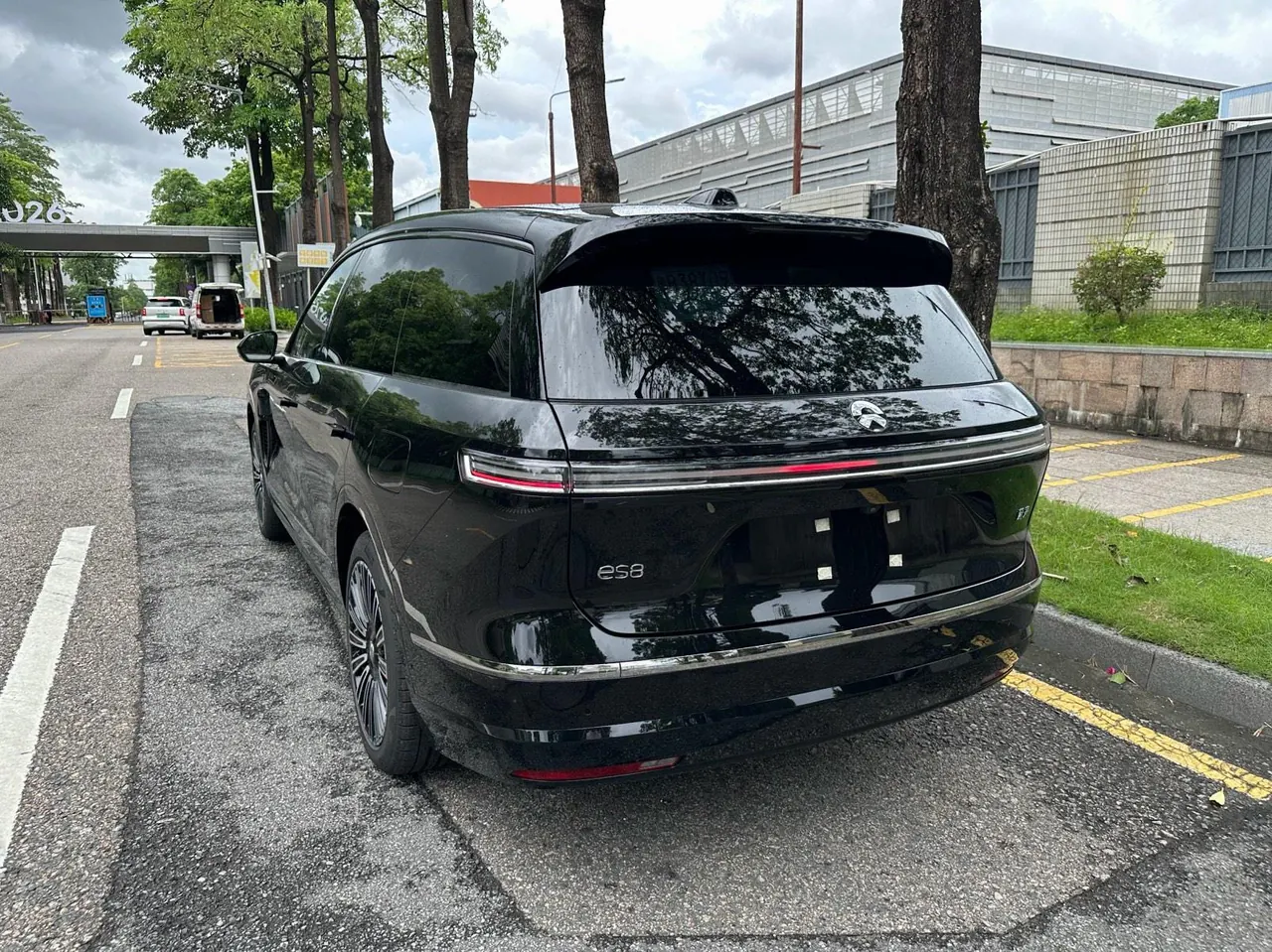 NIO 2026 ES8 6-seat executive deluxe automatic gear 4