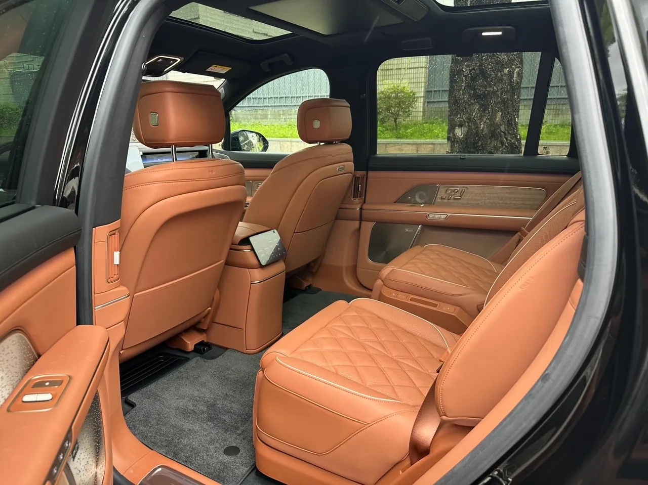 NIO 2026 ES8 6-seat executive deluxe automatic gear 5