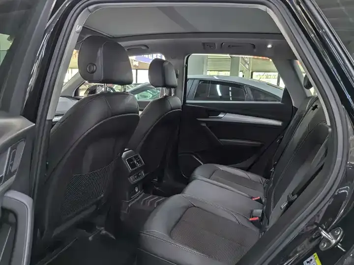 Audi Q5L 2020 40 TFSI enjoy enterprising 11