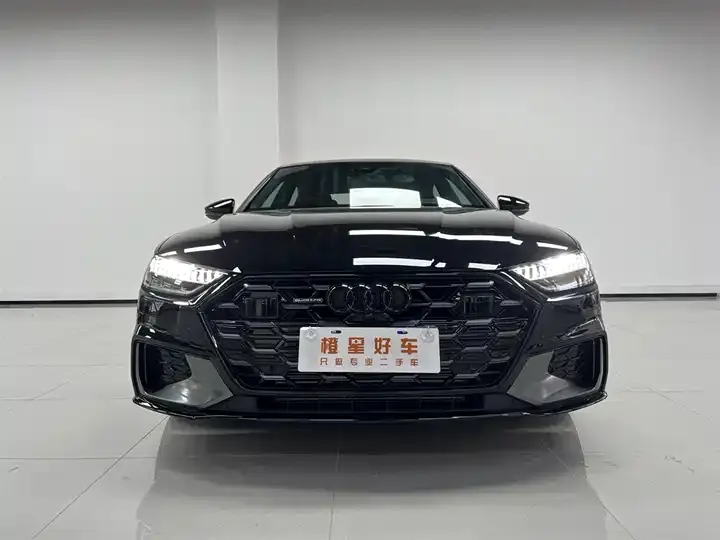 Audi A7L 2024 45 TFSI quattro S-line Black Samurai Edition 3