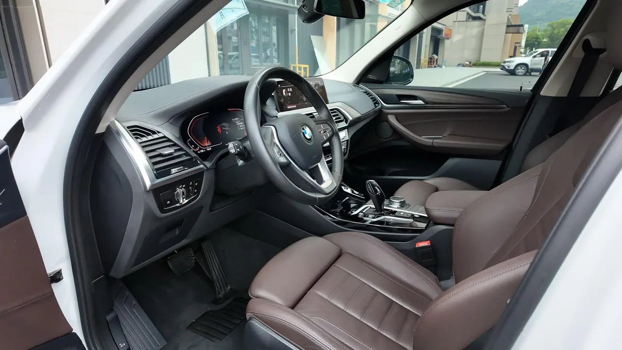 BMW 2020 X3 xDrive28i 2.0T luxury set automatic gear 7