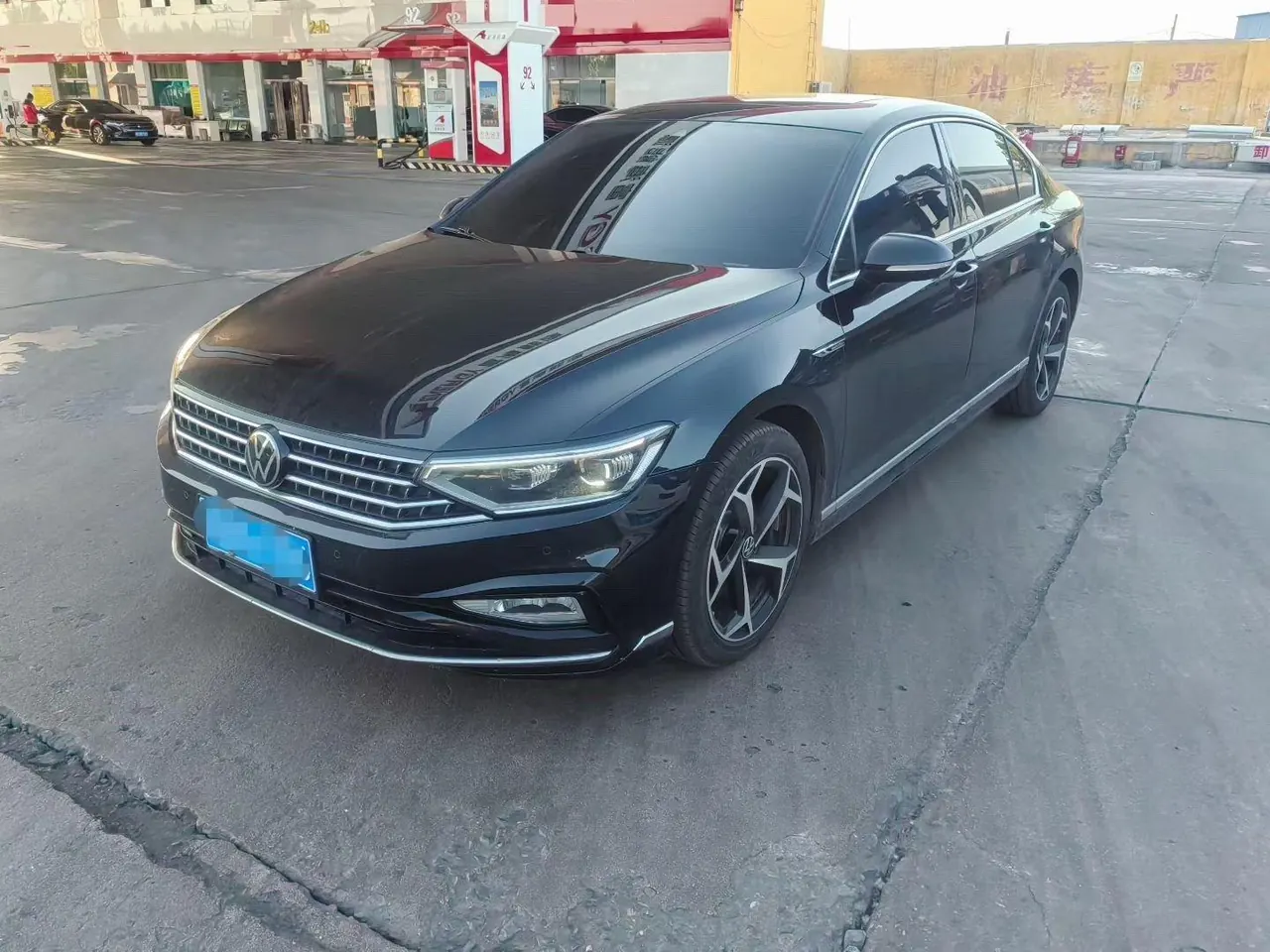 Открыть галерею: Volkswagen 2024 Magotan 2.0TSI 330TSI 2 million luxury automatic gear