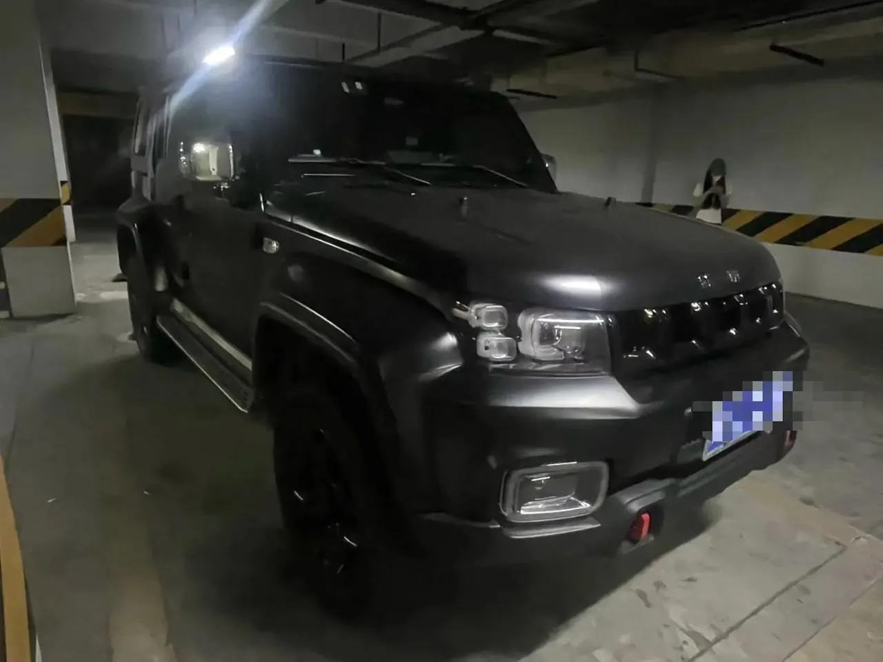Beijing 2021 BJ40 2.0T four-wheel drive blade hero version chivalrous automatic gear - View 1
