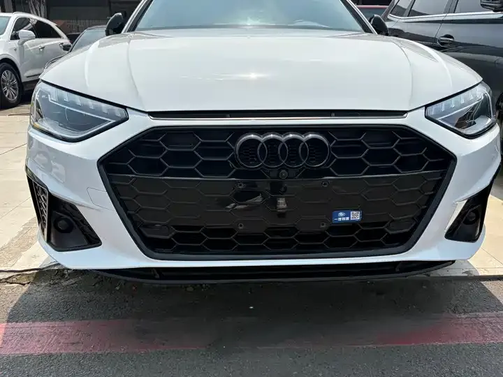 Audi A4L 2022 40 TFSI Deluxe Dynamic 3