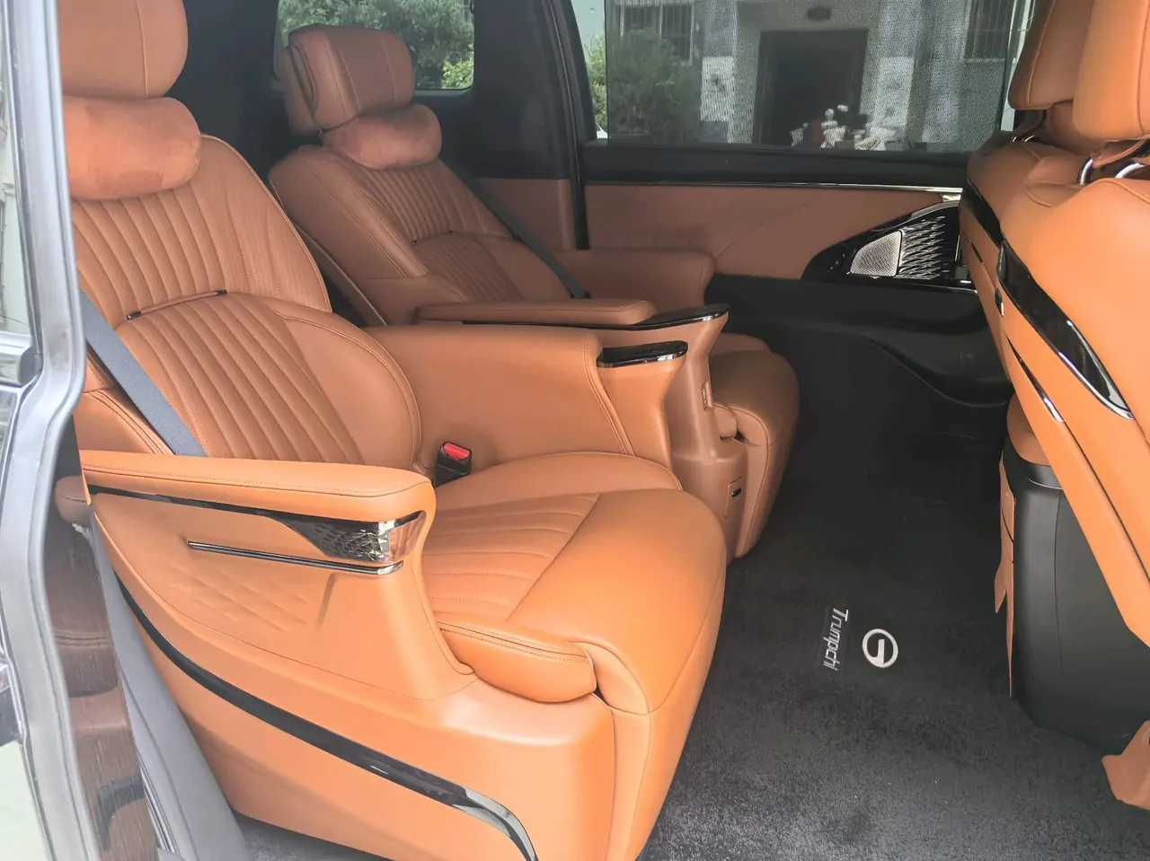 Chuanqi 2026 M8 Double Engine 2.0T Extreme Edition Automatic Gear 3