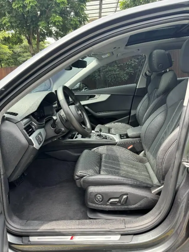 Audi 2020 A4L 2.0TFSI 40TFSI Fashion Dynamic Automatic 4