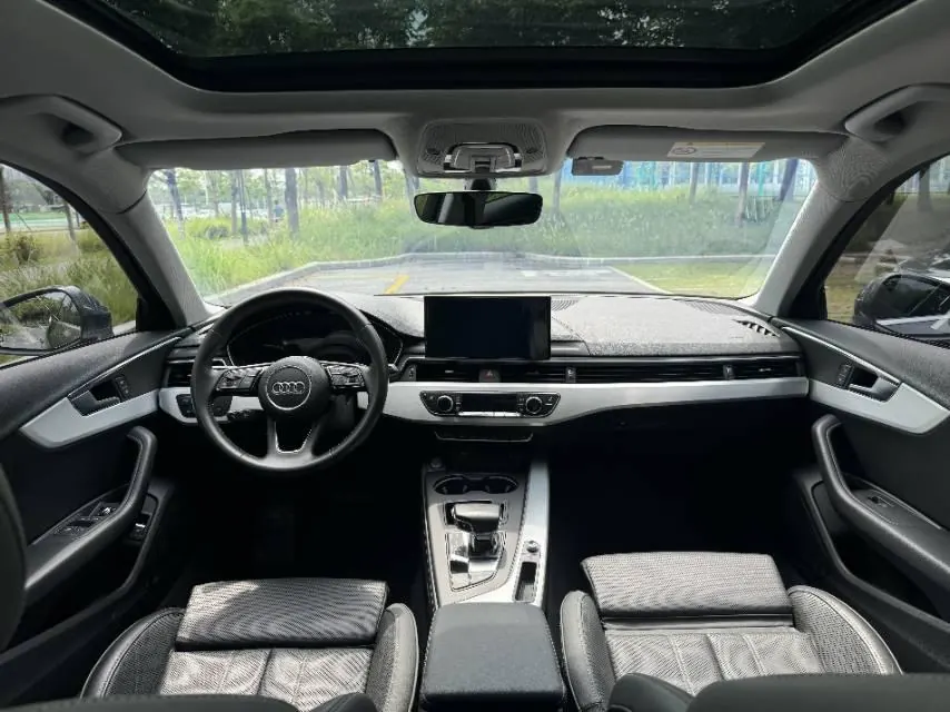 Audi 2020 A4L 2.0TFSI 40TFSI Fashion Dynamic Automatic 5