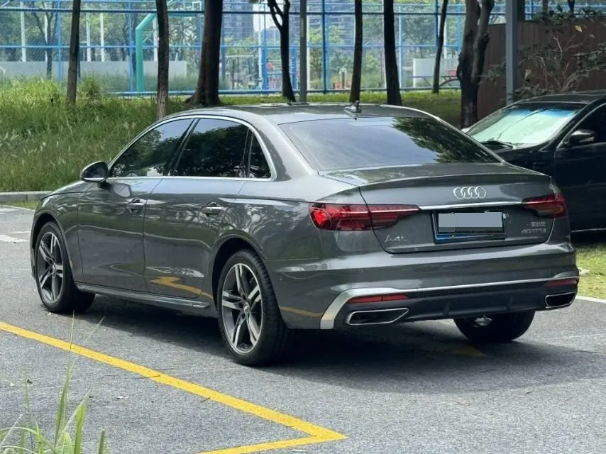 Audi 2020 A4L 2.0TFSI 40TFSI Fashion Dynamic Automatic 9