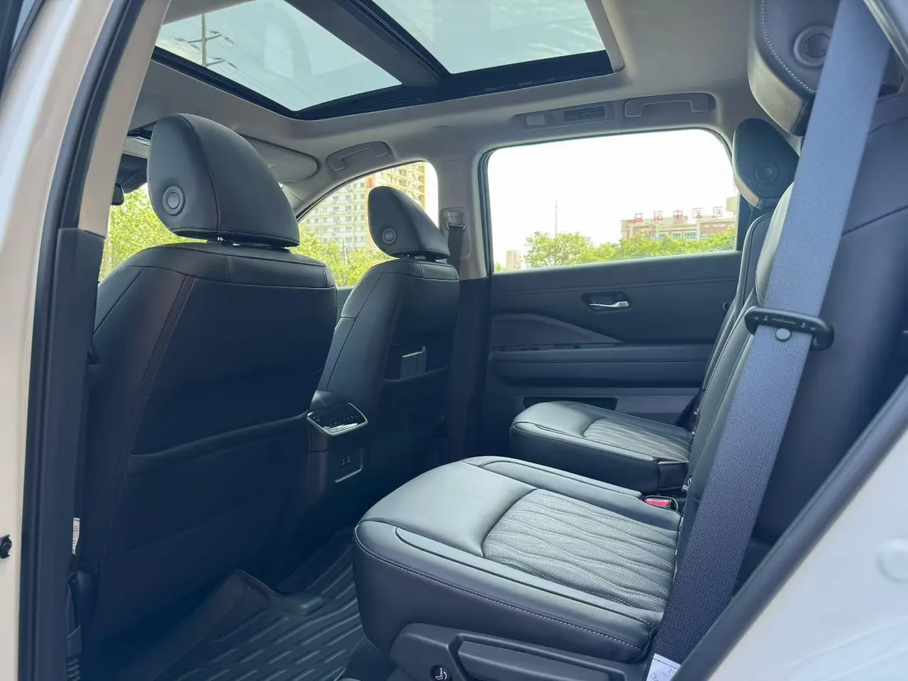 Nissan 2024 Tanlu 2.0T 380VC-TURBO 4-wheel drive Zhizun Edition 6-seat automatic gear 6