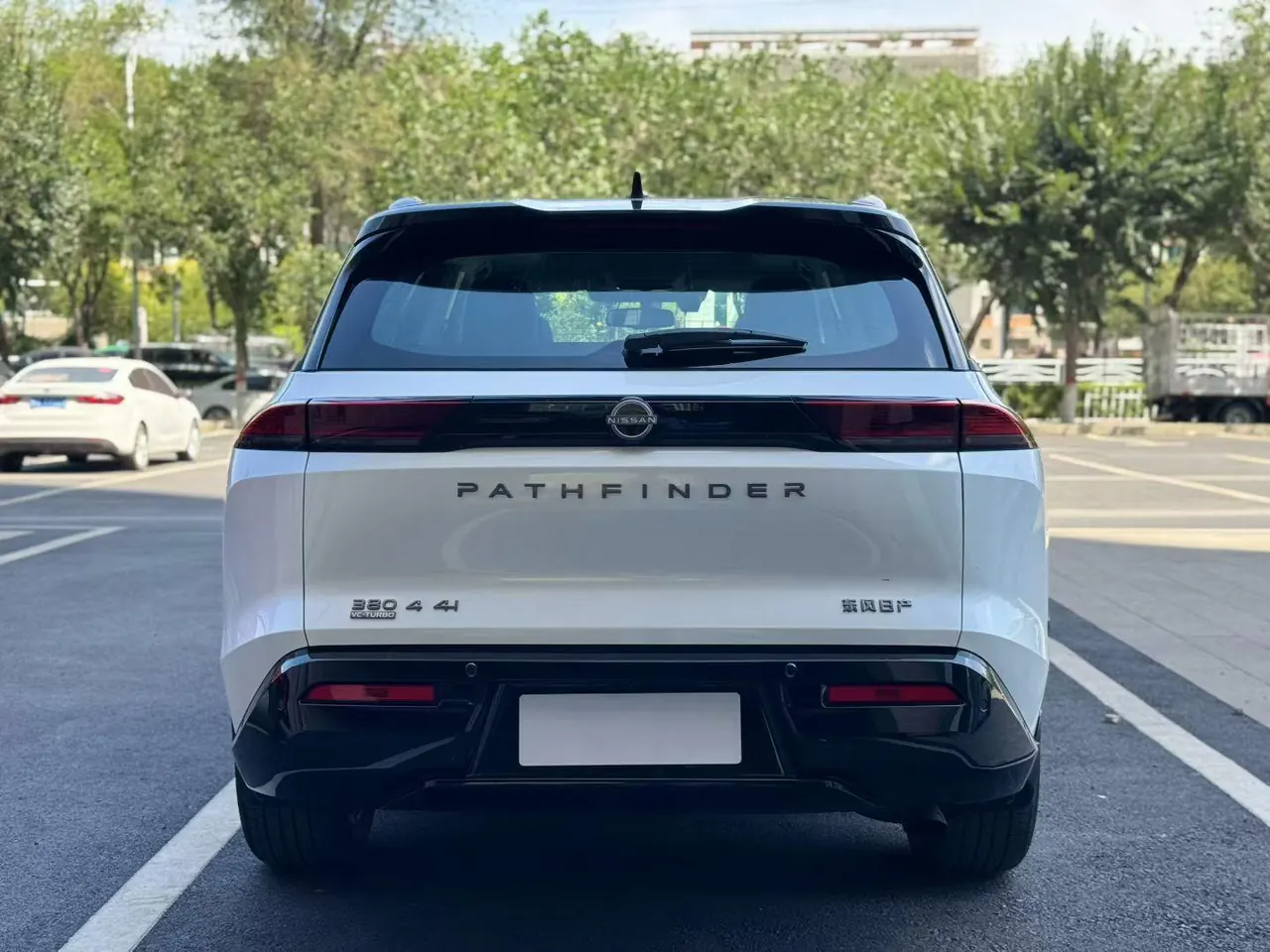 Nissan 2024 Tanlu 2.0T 380VC-TURBO 4-wheel drive Zhizun Edition 6-seat automatic gear 8