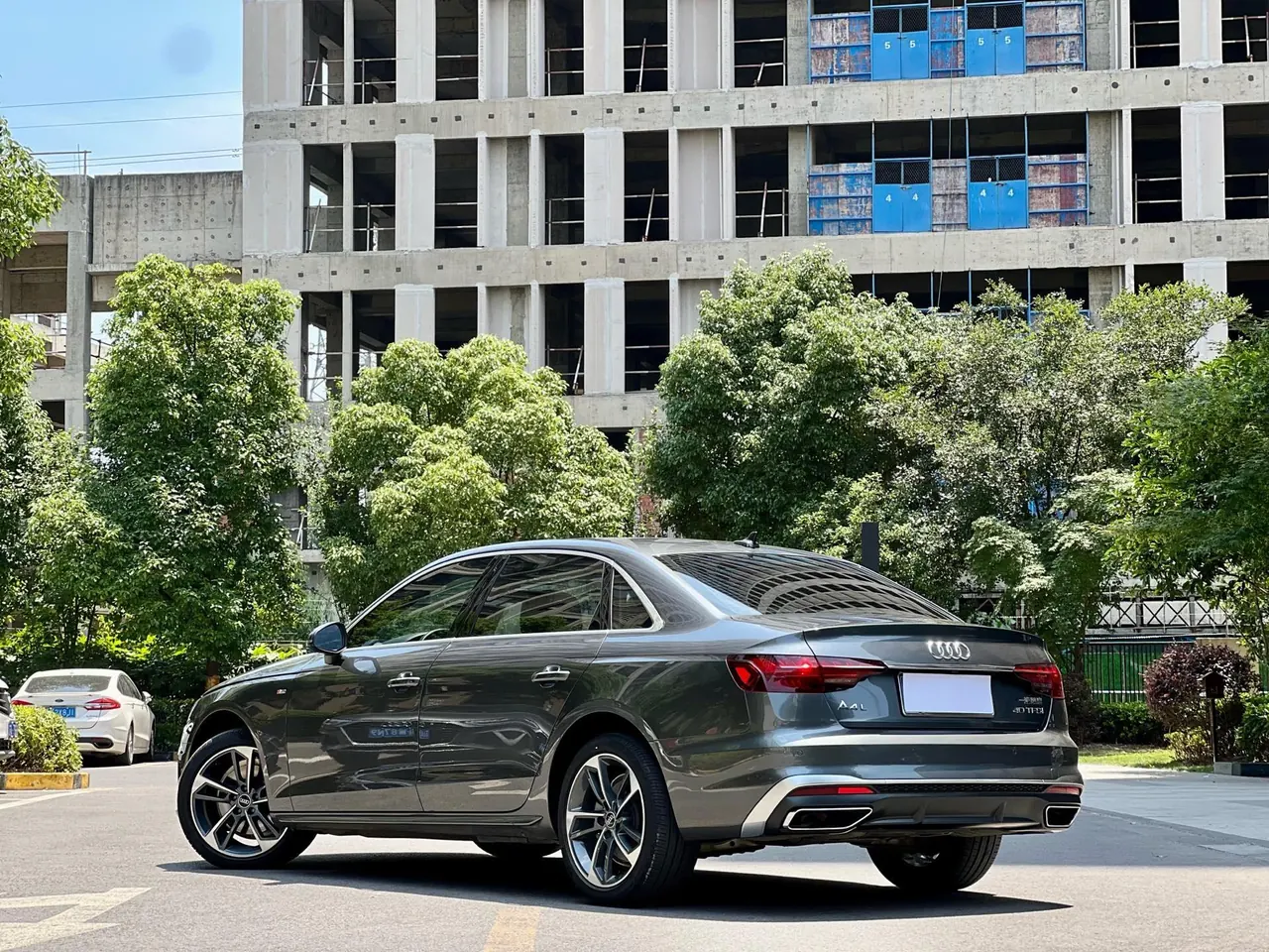 Audi 2022 A4L 2.0TFSI 40TFSI Fashion Dynamic Automatic 19