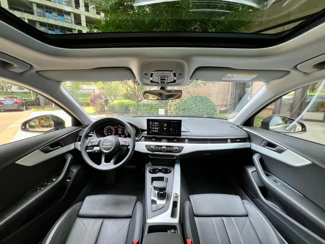 Audi 2022 A4L 2.0TFSI 40TFSI Fashion Dynamic Automatic 5