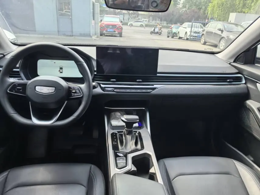 Geely 2026 Emgrand-Sanxiang 1.5 Stepless 4 million Commemorative Flying Automatic 14