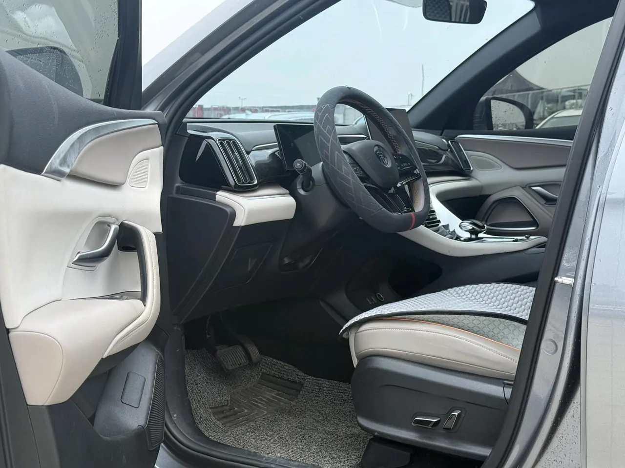 BYD Song Pro New Energy 2024 Song Pro DM-i 1.5 Stepless Glory Edition Pilot 71KM Automatic Gear 7