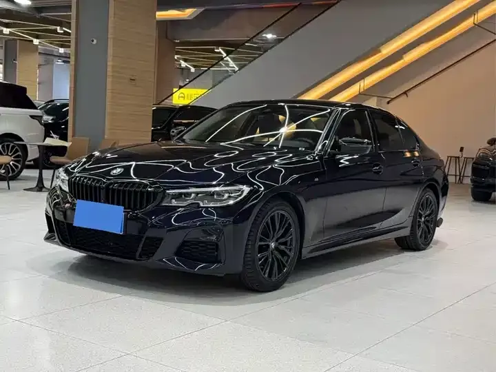 BMW 3 Series 2022 325i M Sports Night Suit 3