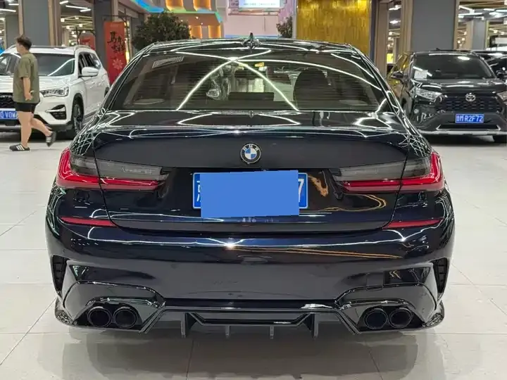 BMW 3 Series 2022 325i M Sports Night Suit 7