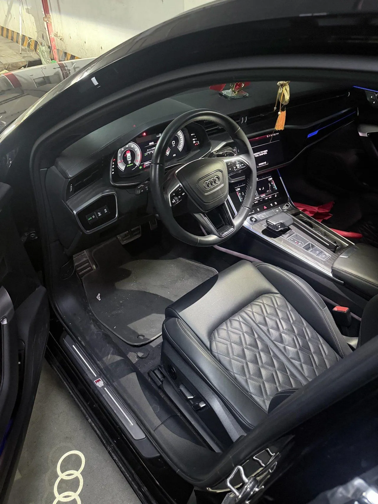 Audi 2024 A6L 2.0TFSI 45TFSI Quattro Selected Dynamic Automatic 2