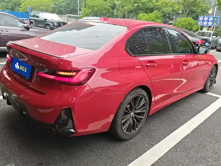 BMW 3 Series 2023 330i M Sports Night Suit 3