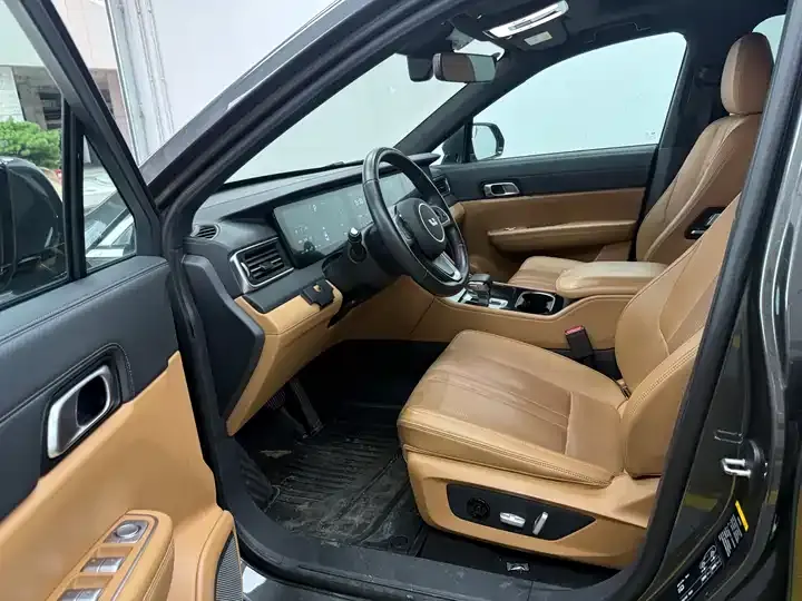 Li ONE 2020 extended 6-seat version 5