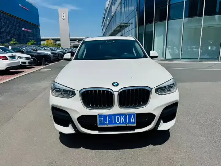 BMW X3 2021 facelift xDrive25i M sports suit 2