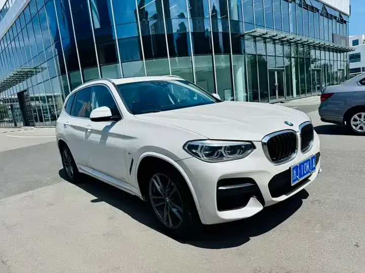 BMW X3 2021 facelift xDrive25i M sports suit 3