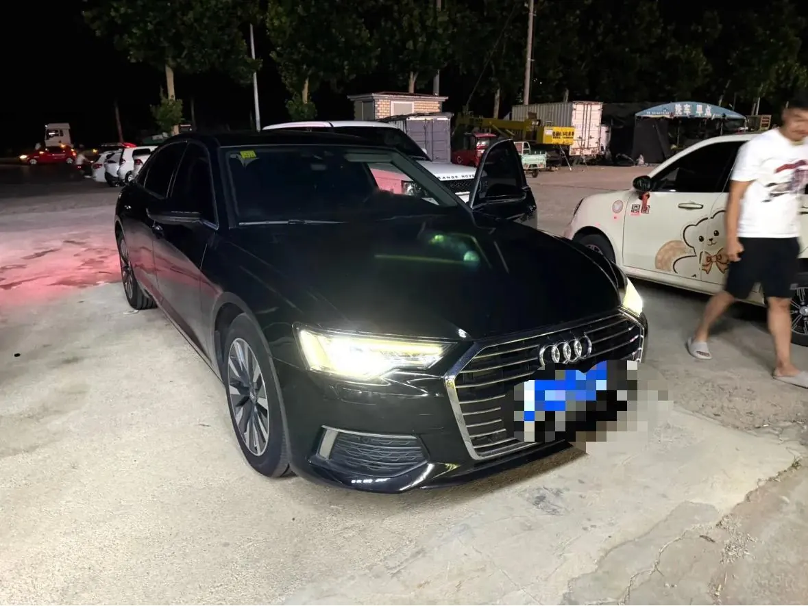 Audi 2020 A6L 2.0TFSI 45TFSI Zhenzhiya Automatic Gear - View 1