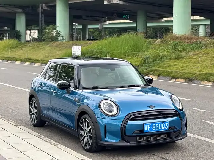 MINI 2022 1.5T COOPER Artist Five Door Edition 3