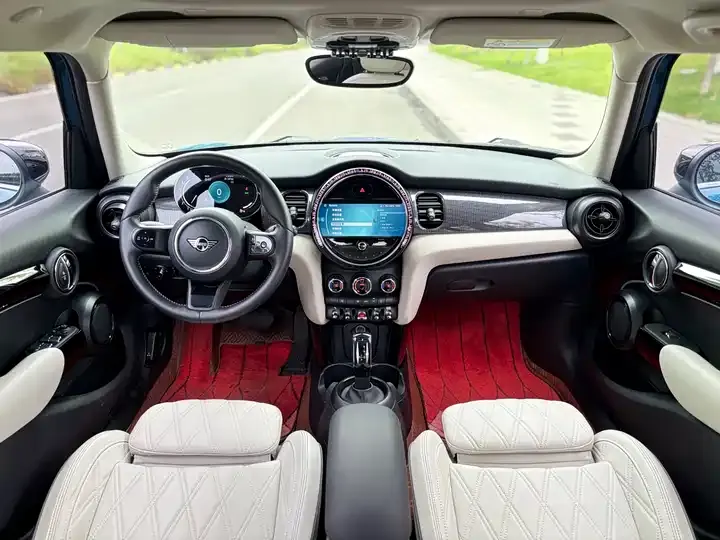 MINI 2022 1.5T COOPER Artist Five Door Edition 5