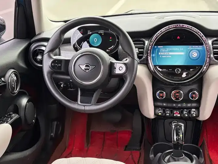 MINI 2022 1.5T COOPER Artist Five Door Edition 6