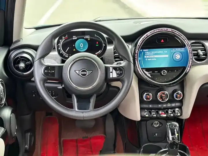 MINI 2022 1.5T COOPER Artist Five Door Edition 8
