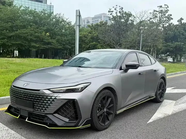 ChangAn UNI-V 2023 1.5T Sports Edition - View 1
