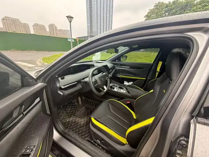 ChangAn UNI-V 2023 1.5T Sports Edition 10