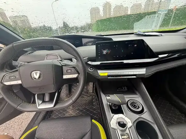 ChangAn UNI-V 2023 1.5T Sports Edition 7